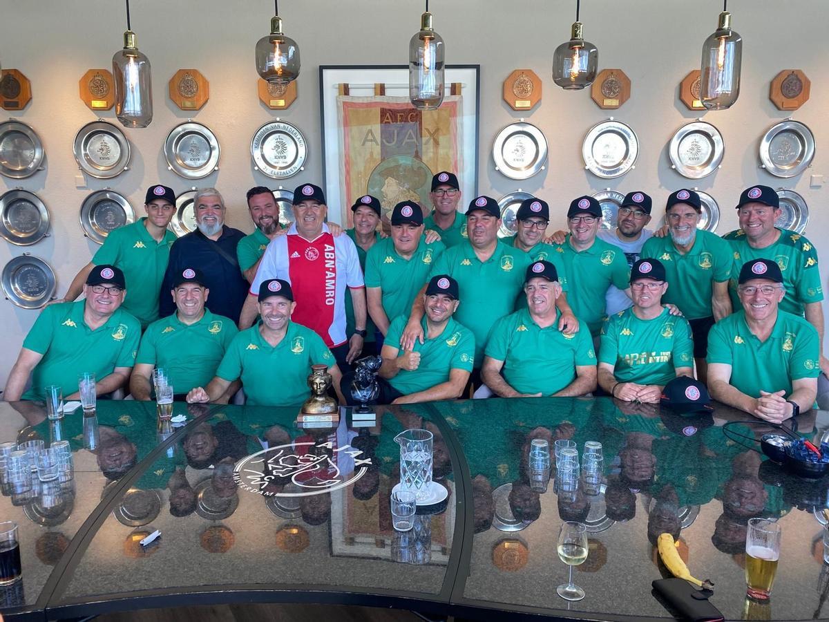 La delegación de la PE Sant Jordi desplazada a Ámsterdam