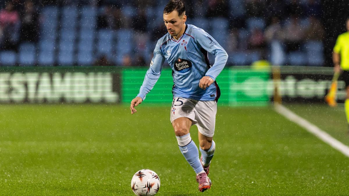 Bryan Zaragoza, en un partido con el Celta de Vigo en la Europa League.