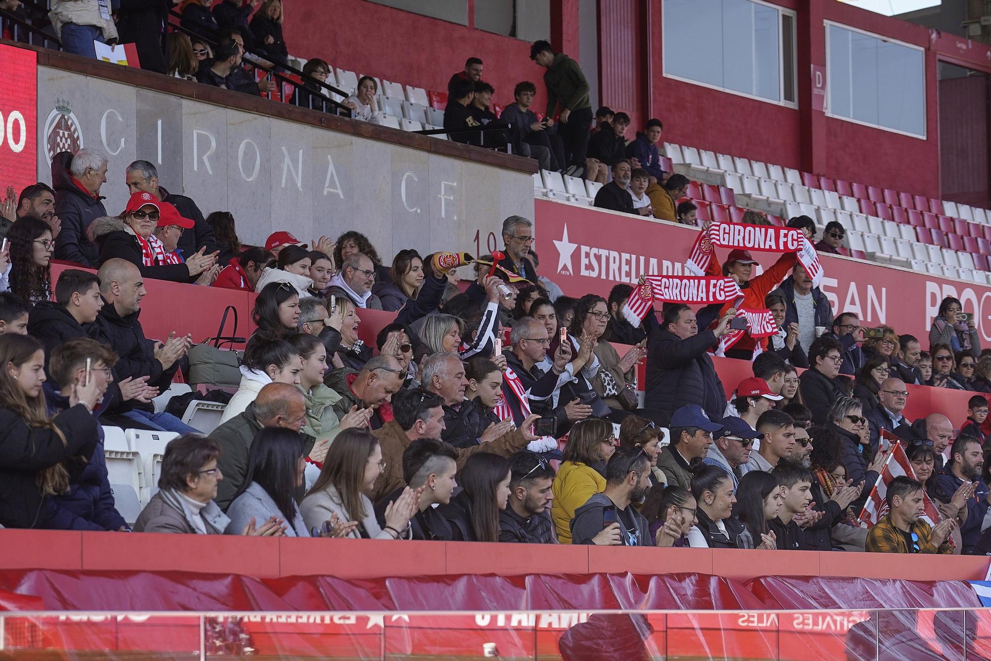 Totes les imatges del partit del Girona sènior femení a Montilivi contra el Sant Cugat (2-2)