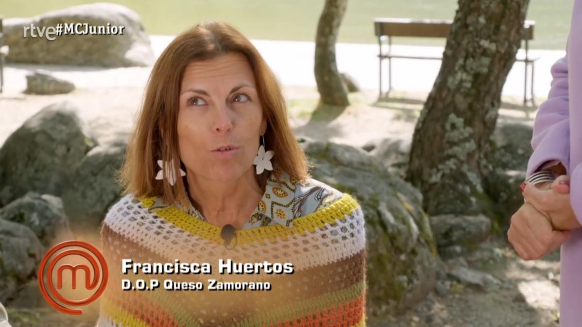 Francisca Huertos, de la Denominación de Origen Queso Zamorano en el programa de Masterchef Junior grabado en Sanabria.