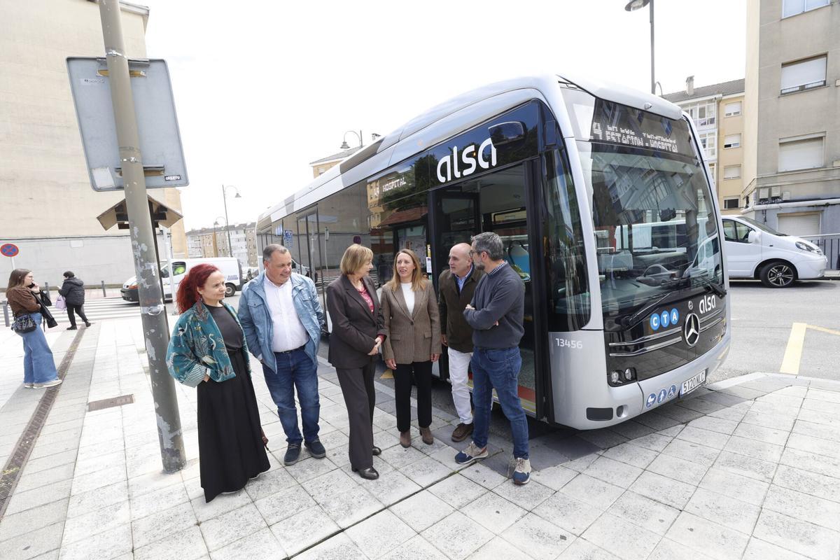 En imágenes: El primer bus eléctrico del Consorcio de Transportes se estrena en Avilés