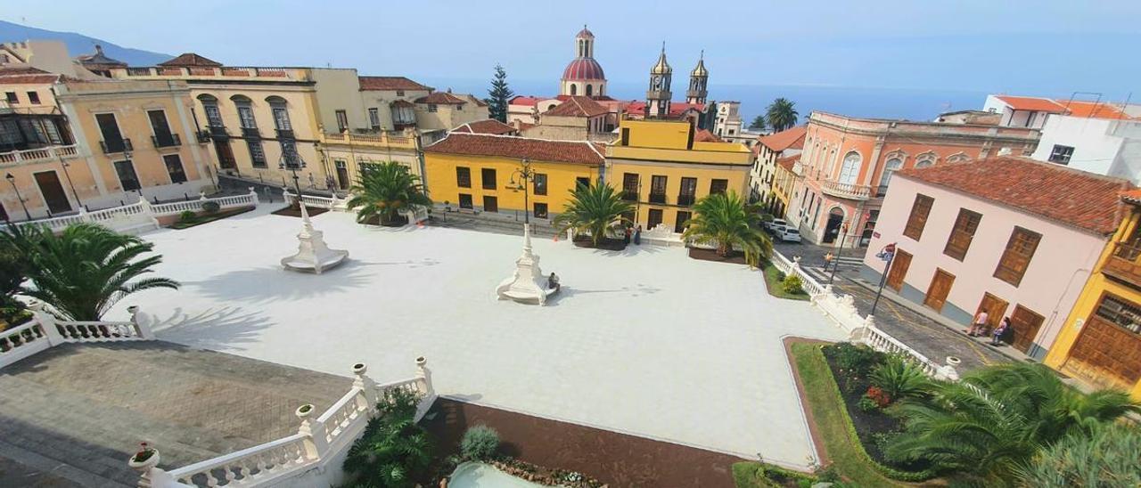 Plaza del Ayuntamiento de La Orotava tras la reforma