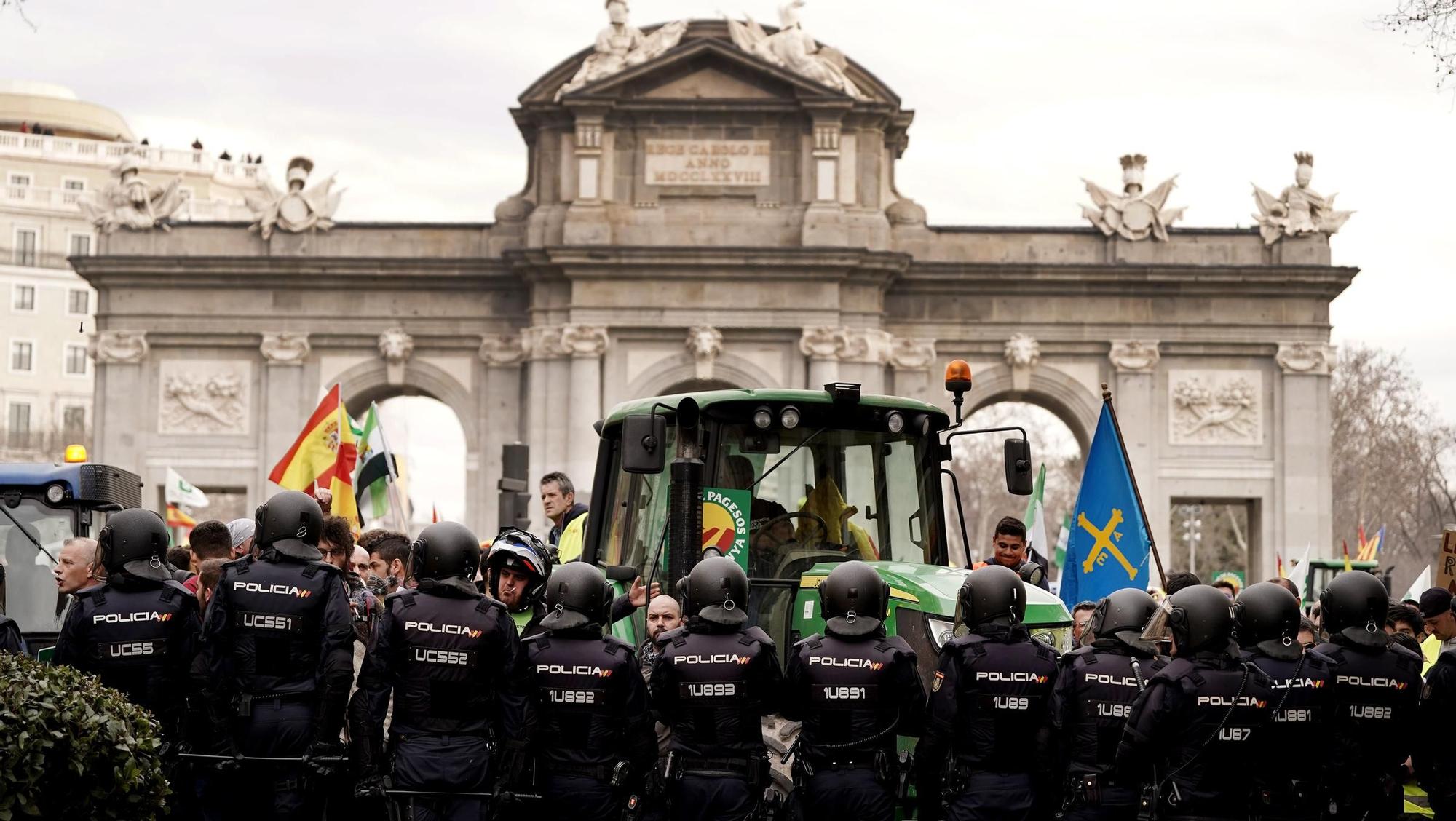 Manifestación de agricultores en Madrid, en imágenes