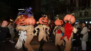 El "mejor Halloween de España" está en esta ciudad gallega: la mejor orquesta de Galicia, desfiles terroríficos y un túnel del miedo