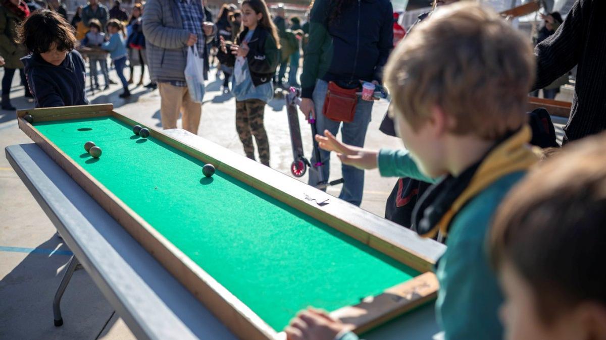 Los niños también pueden apuntarse a los juegos más tradicionales.