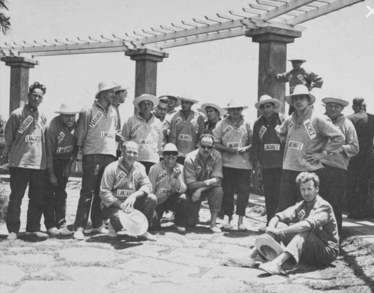 Los Buches, en una foto histórico en el Parque José Ramírez Cerdá de Arrecife.