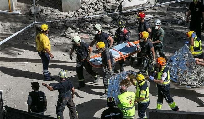 Derrumbe de un edificio de viviendas en Los Cristianos