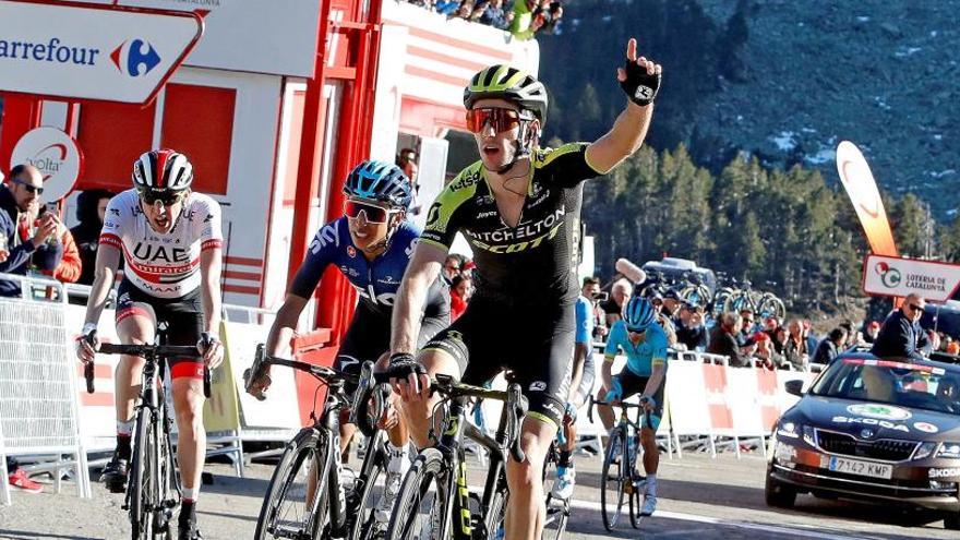 Adam Yates guanya a Vallter 2000 i Valverde cedeix els galons a Quintana