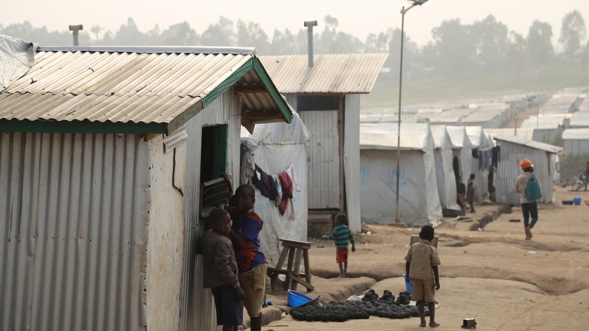 Niños en un campamento para desplazados internos (PDI) en la provincia de Ituri, en el noreste de la República Democrática del Congo.