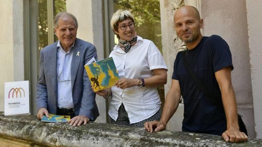 Lluís Cerarols, Anna Crespo i Carles Pijuan, ahir al Casino, on van presentar l&#039;obra «Mon pare és un ogre»