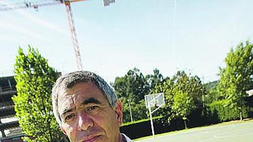 José Luis Moro, director de la Escuela del Deporte de Avilés.