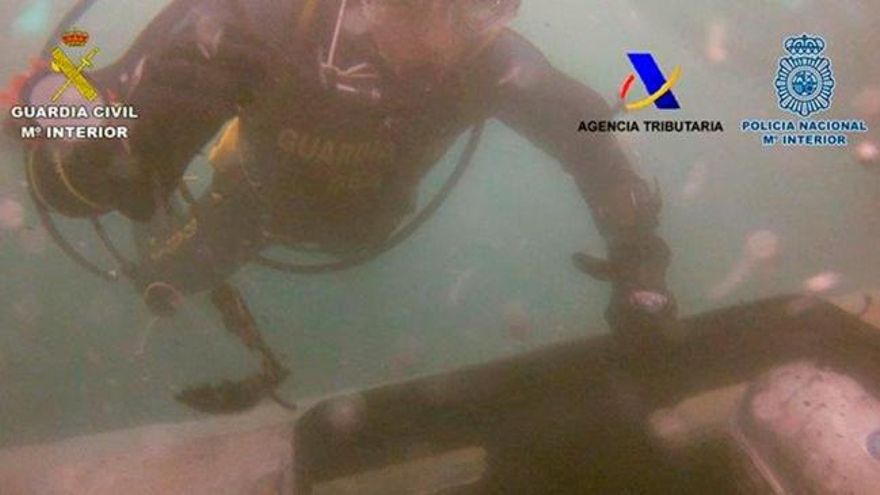 Operación Baluma: el narcosubmarino de Aldán por dentro