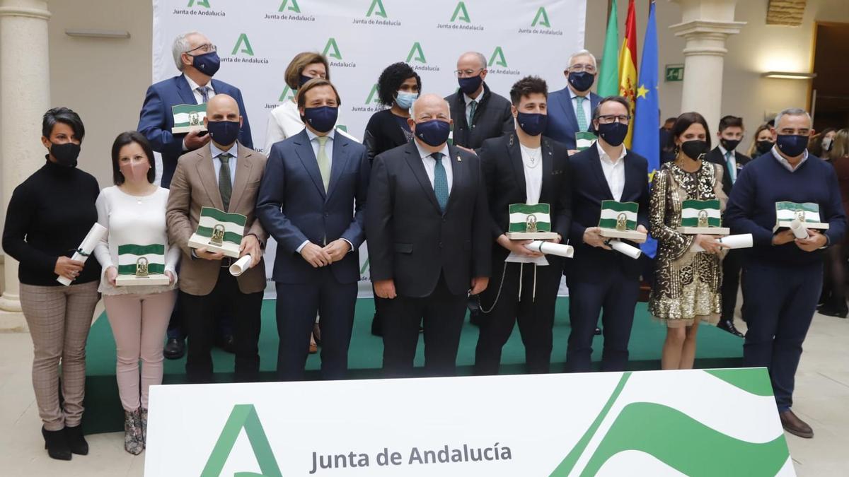 Premiados con las banderas de Andalucía en Cordoba del 2022.