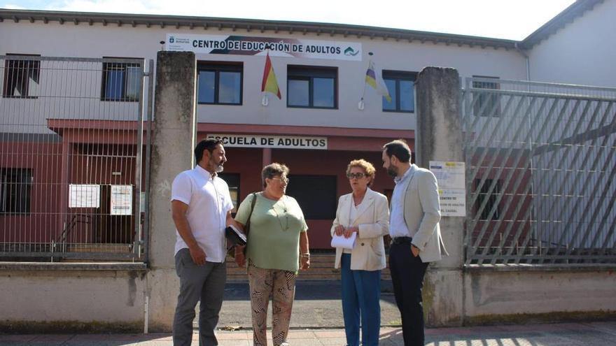 El PP denuncia recortes en los talleres de la escuela de adultos de Mieres: "Es un espacio que trasciende las aulas"