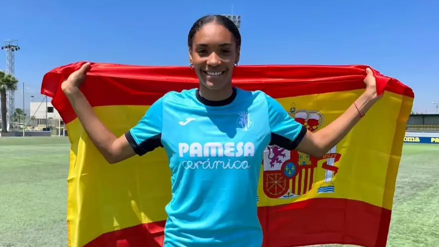 La jugadora del Villarreal Salma Paralluelo, en la lista definitiva de España para la Eurocopa 2022