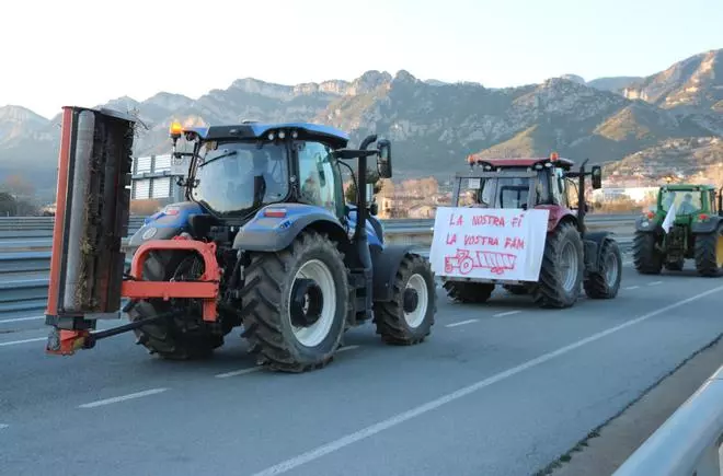 Tractorada de Berga a Guardiola de Berguedà a la C-16