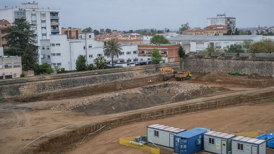 La excavación del Corredor Verde empieza a desenterrar la muralla
