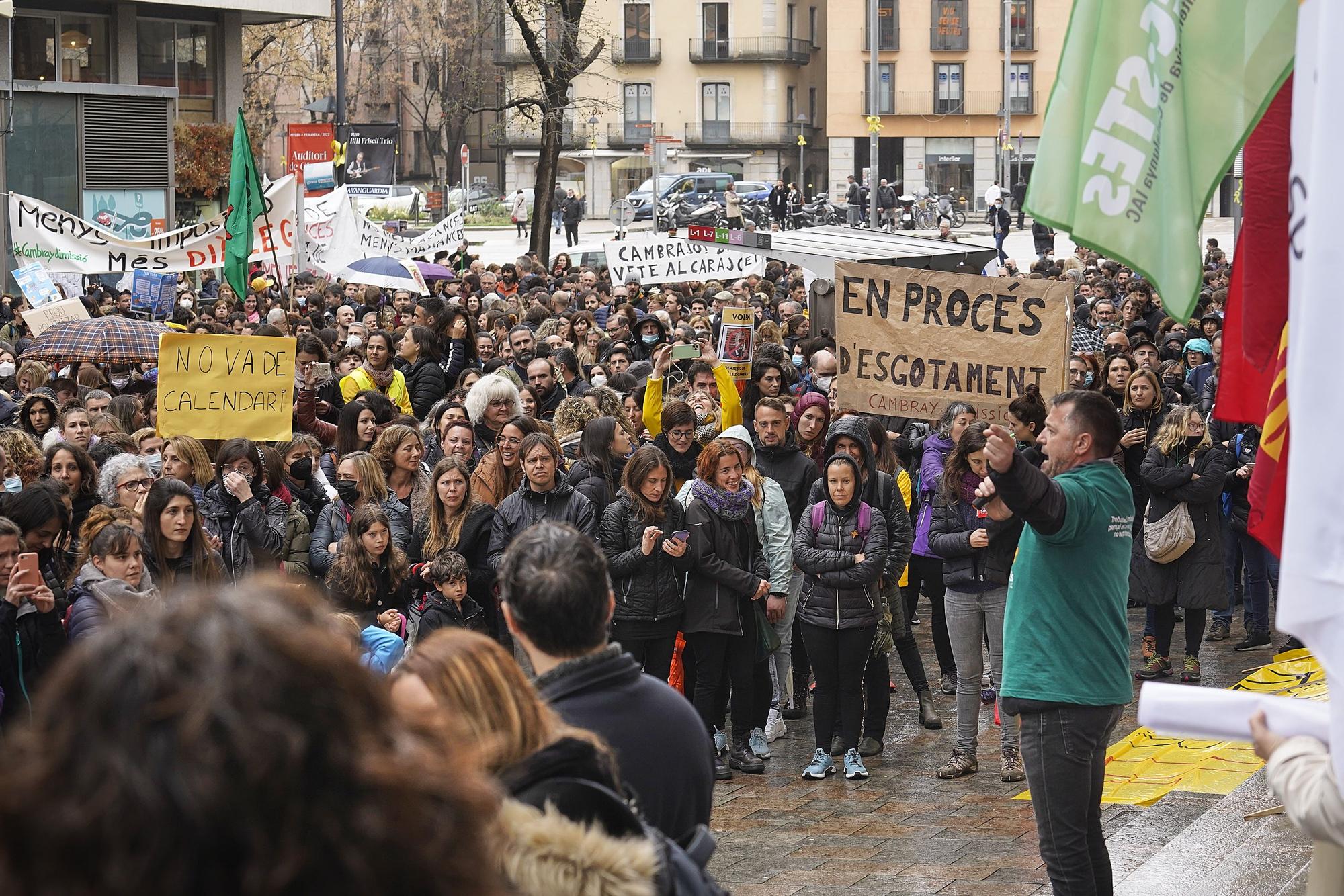 Manifestació del professorat en contra del Departament d'Educació a Girona