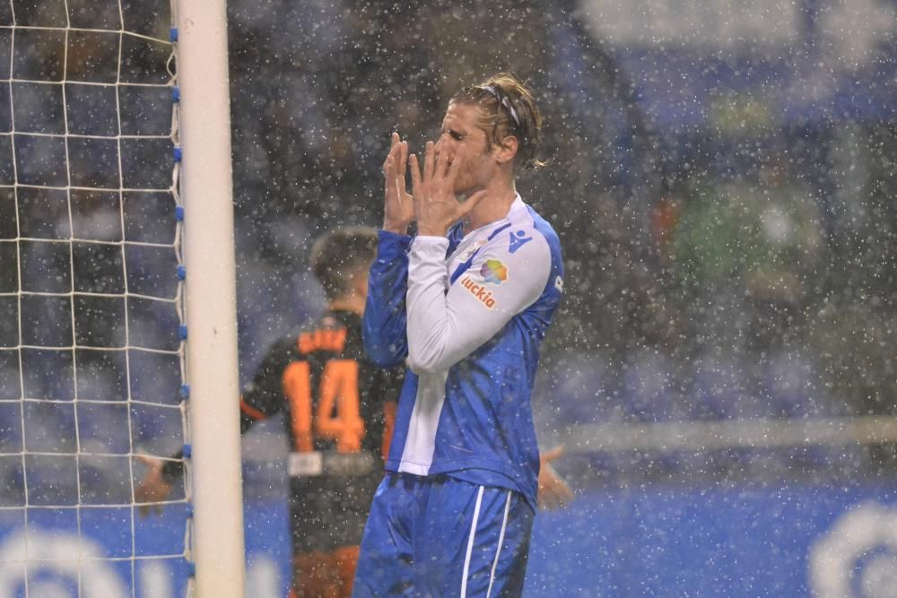 El Dépor cae en Riazor ante el Valencia