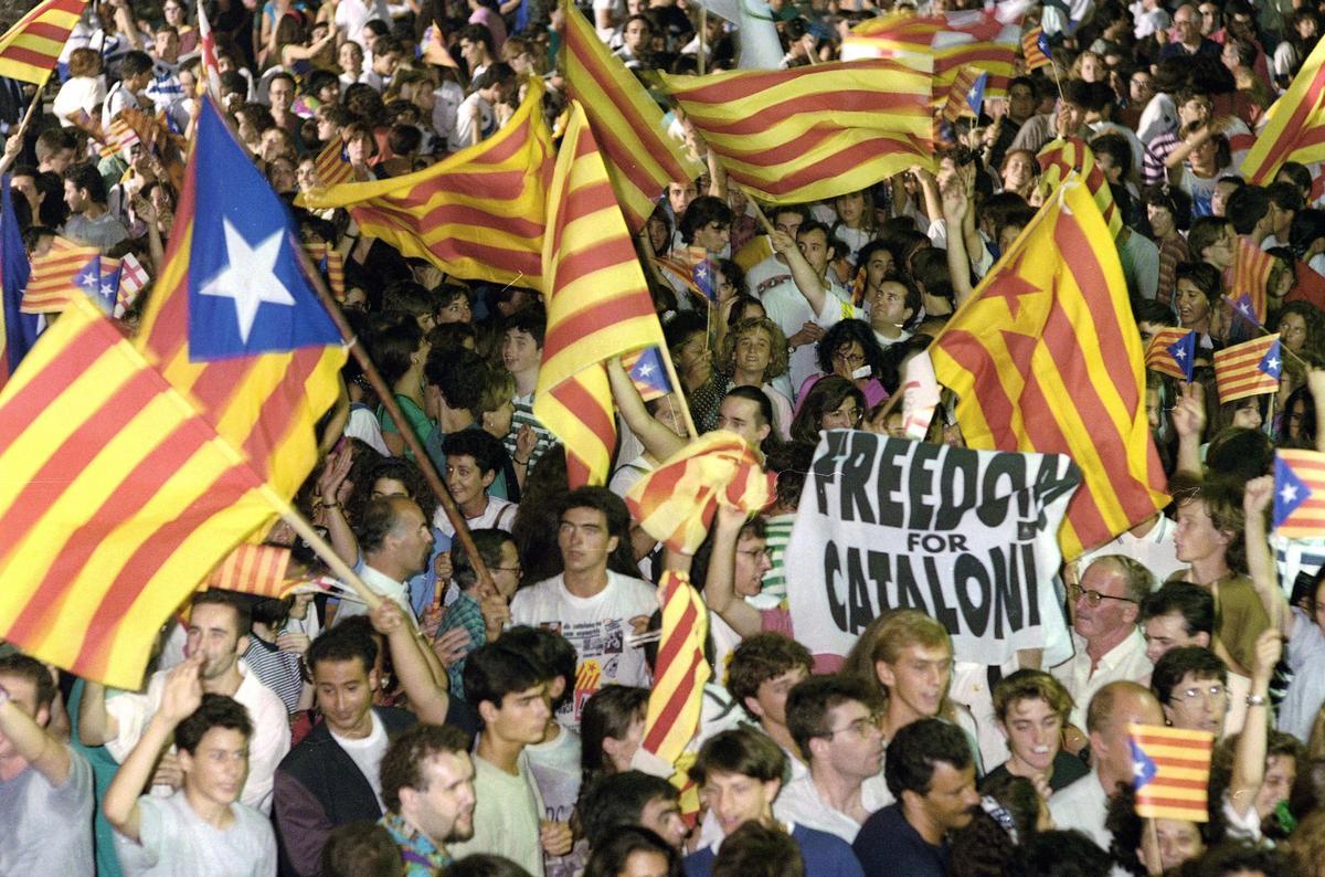 Cartel de Freedom for Catalonia que se podian ver en numerosos tramos del recorrido de la antorcha olímpica por las calles de Barcelona.