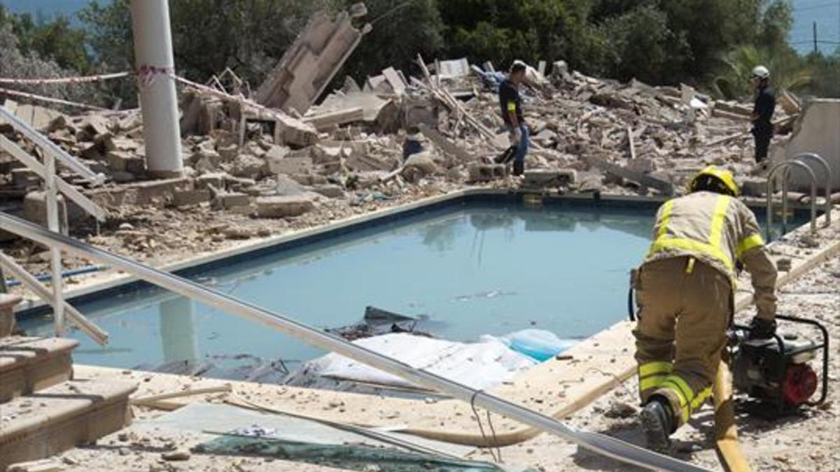 Foto del estado en que quedó la casa de Alcanar captada el 17 de agosto, unas horas antes del atentado de la Rambla.