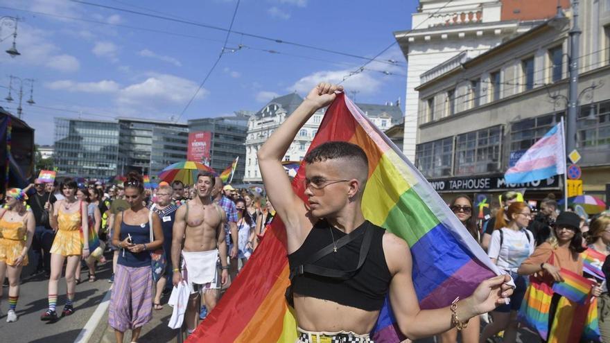 La justicia europea acusa a Hungría de vulnerar el "derecho a la dignidad humana" con su ley anti-LGTBI