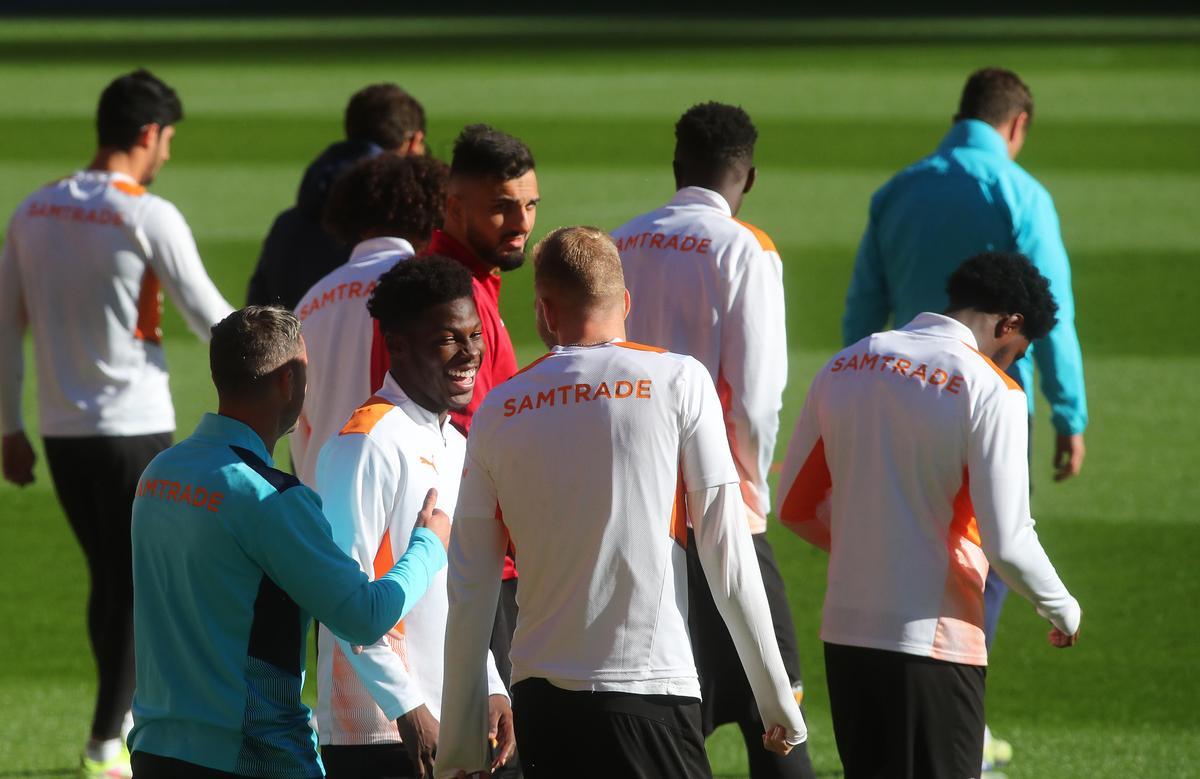 Así ha sido el entrenamiento del Valencia CF de hoy - Superdeporte