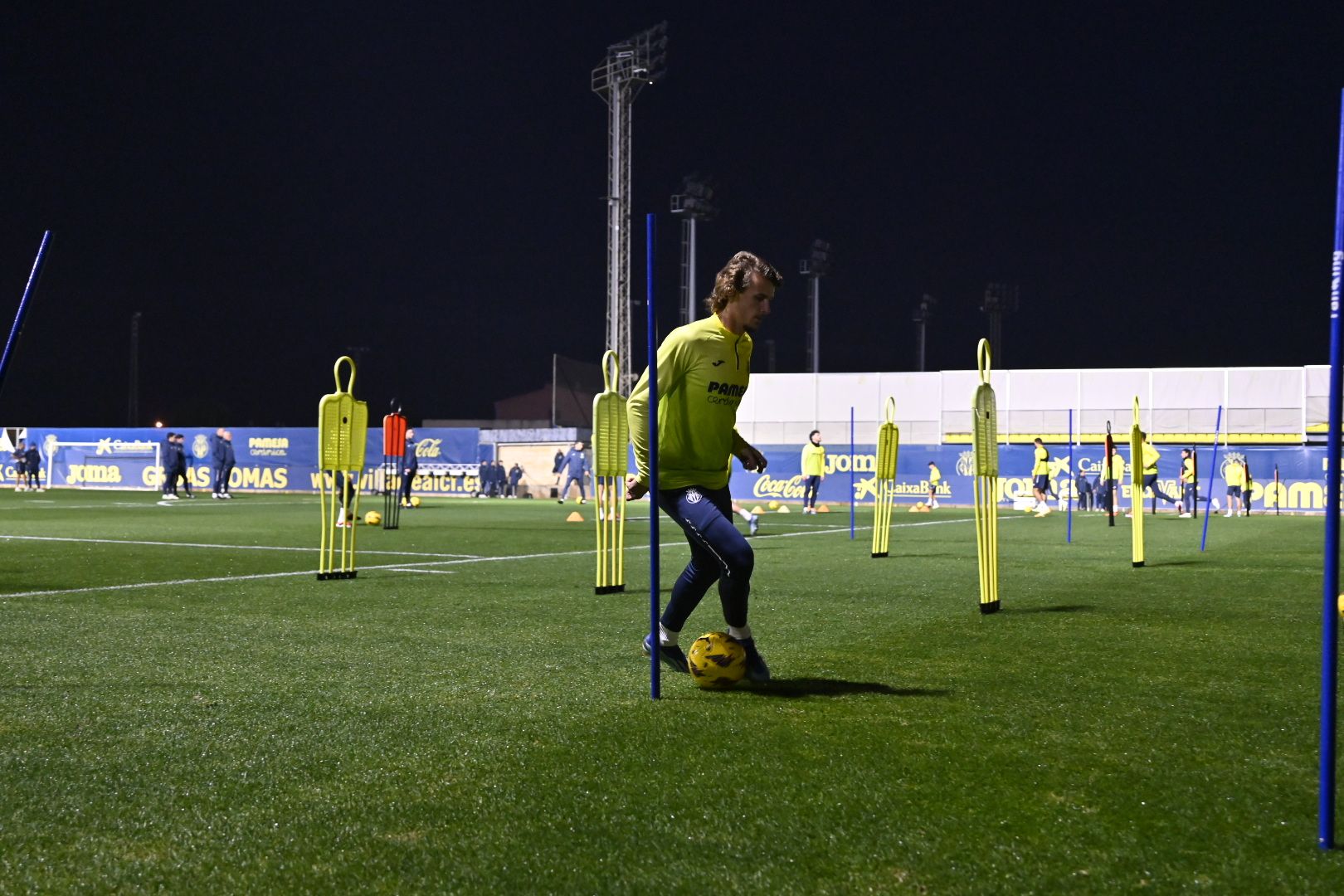 Galería de imágenes | Así ha sido la vuelta al trabajo del Villarreal tras el parón navideño