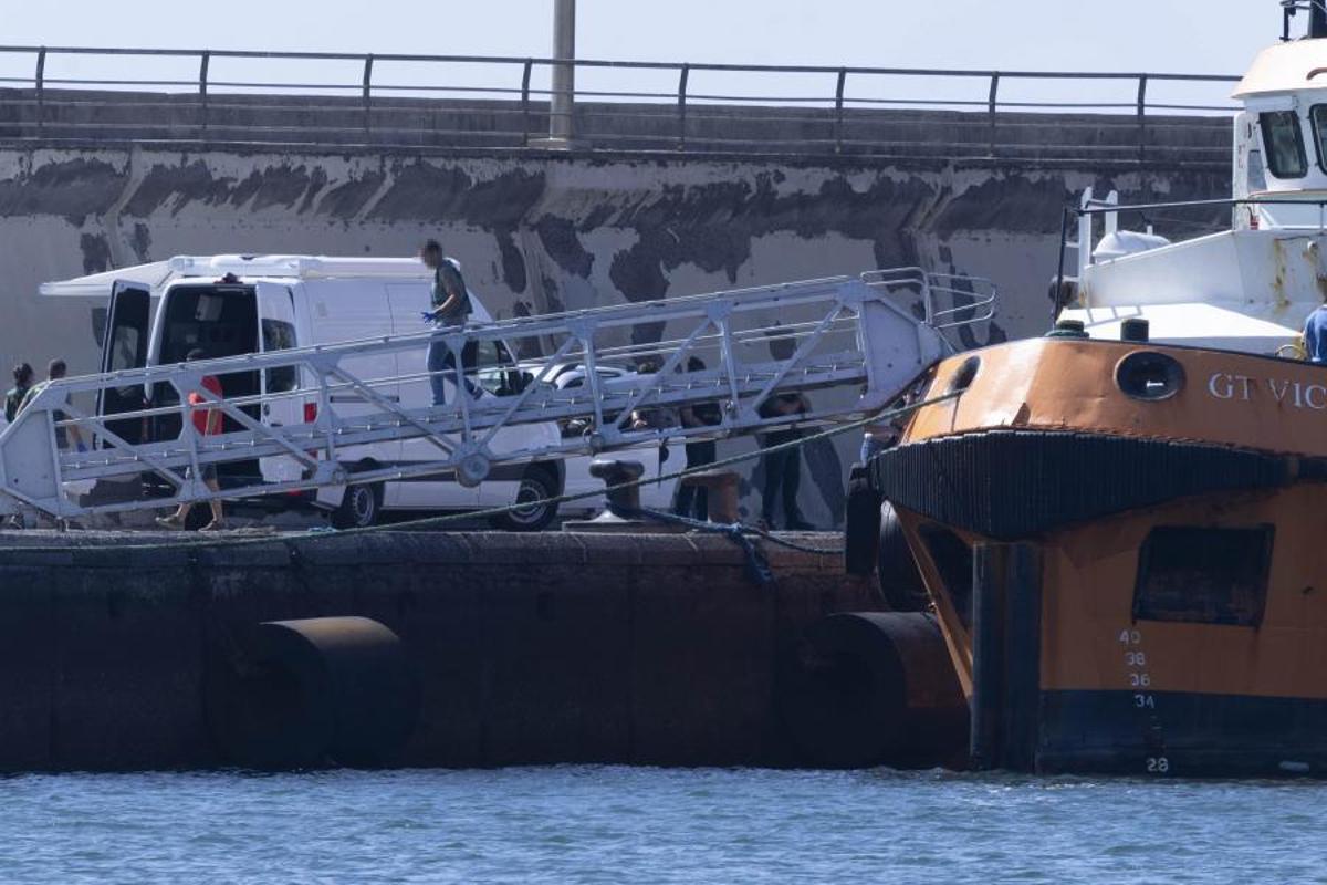 Un remolcador interceptado con droga en aguas de Canarias, atracado en el puerto de Santa Cruz de Tenerife Un remolcador interceptado con droga en aguas de Canarias, atracado en el puerto de Santa Cruz de Tenerife