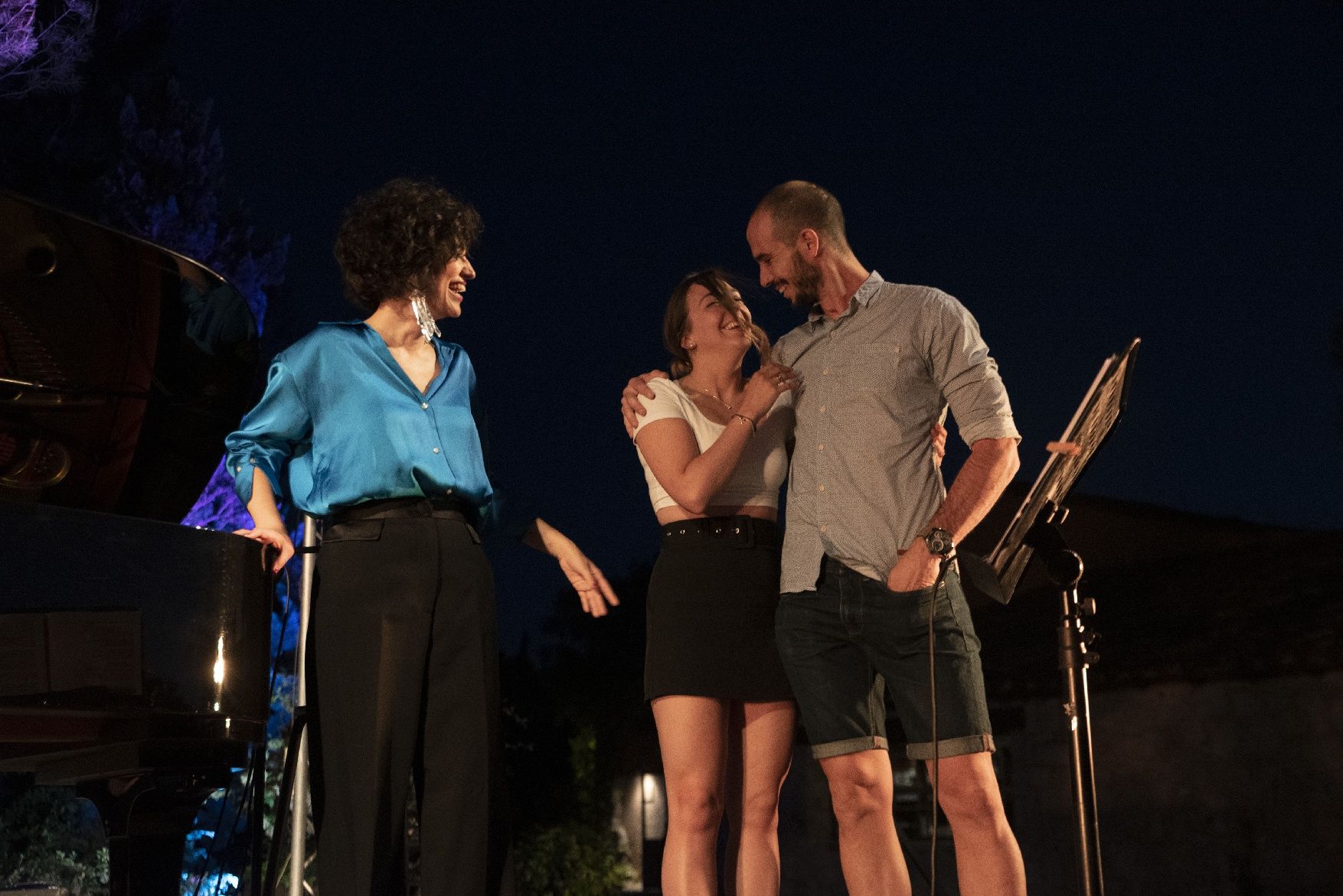 Li demana matrimoni enmig d'un concert de Manu Guix i Elena Gadel als cellers Abadal