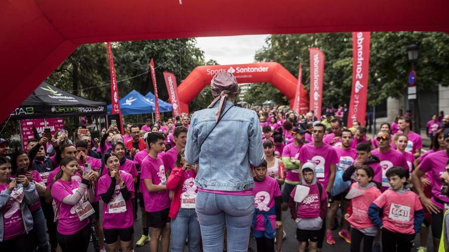 VÍDEO | Así ha sido la marcha rosa contra el cáncer en Cáceres