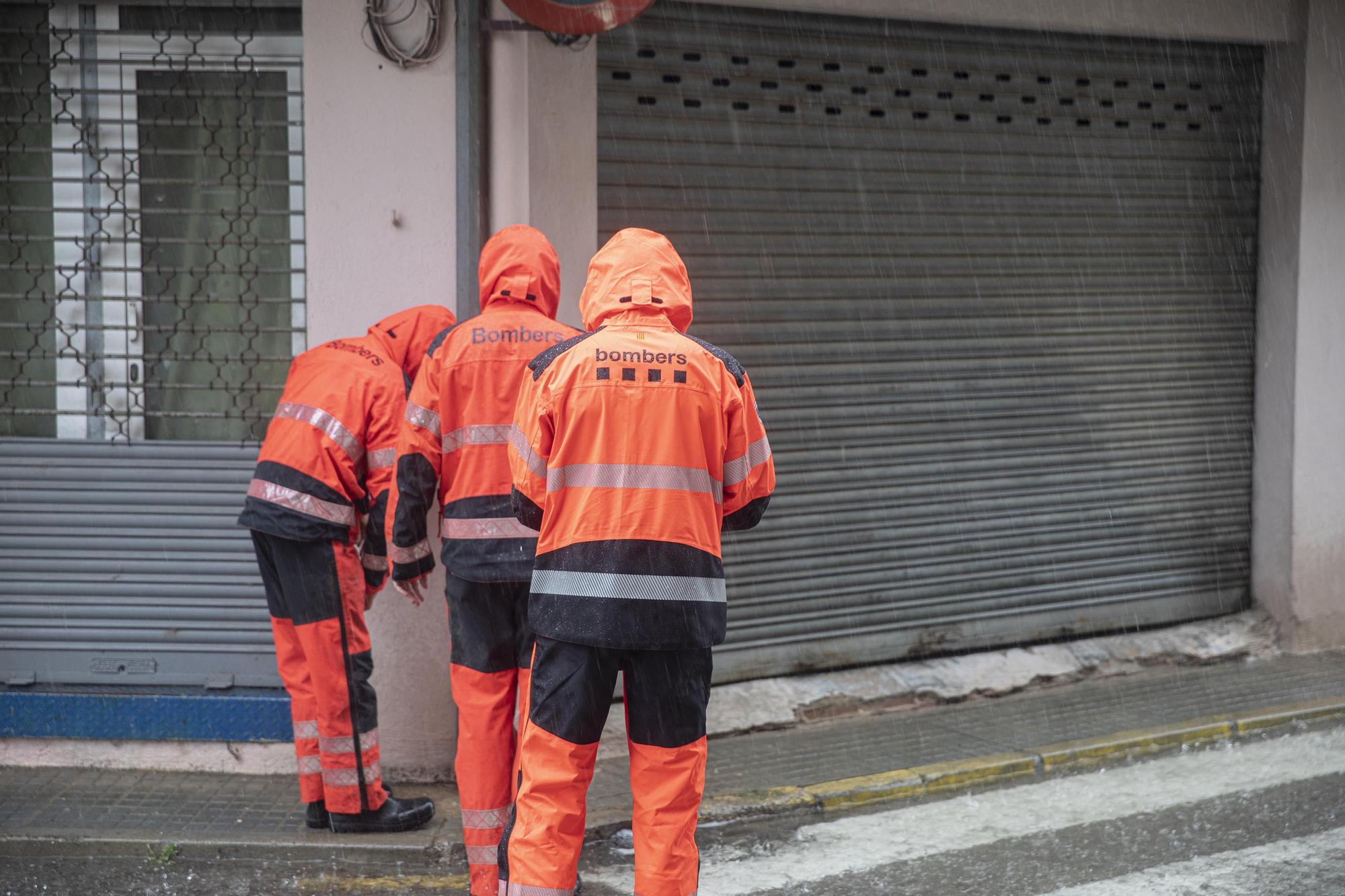 Tarda de pluges intenses que causen lleus inundacions i destrosses a les comarques gironines