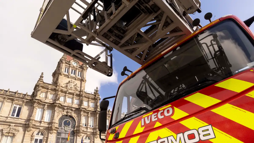 El Servicio de Extinción de Incendios y Salvamento de A Coruña suma un nuevo Puesto de Mando Avanzado