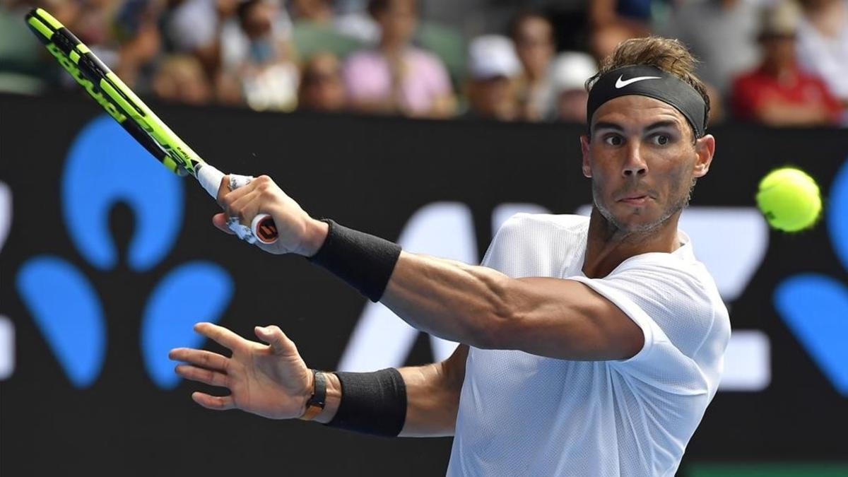 Rafa Nadal exhibió un gran golpe de derecha ante Mayer en Australia.