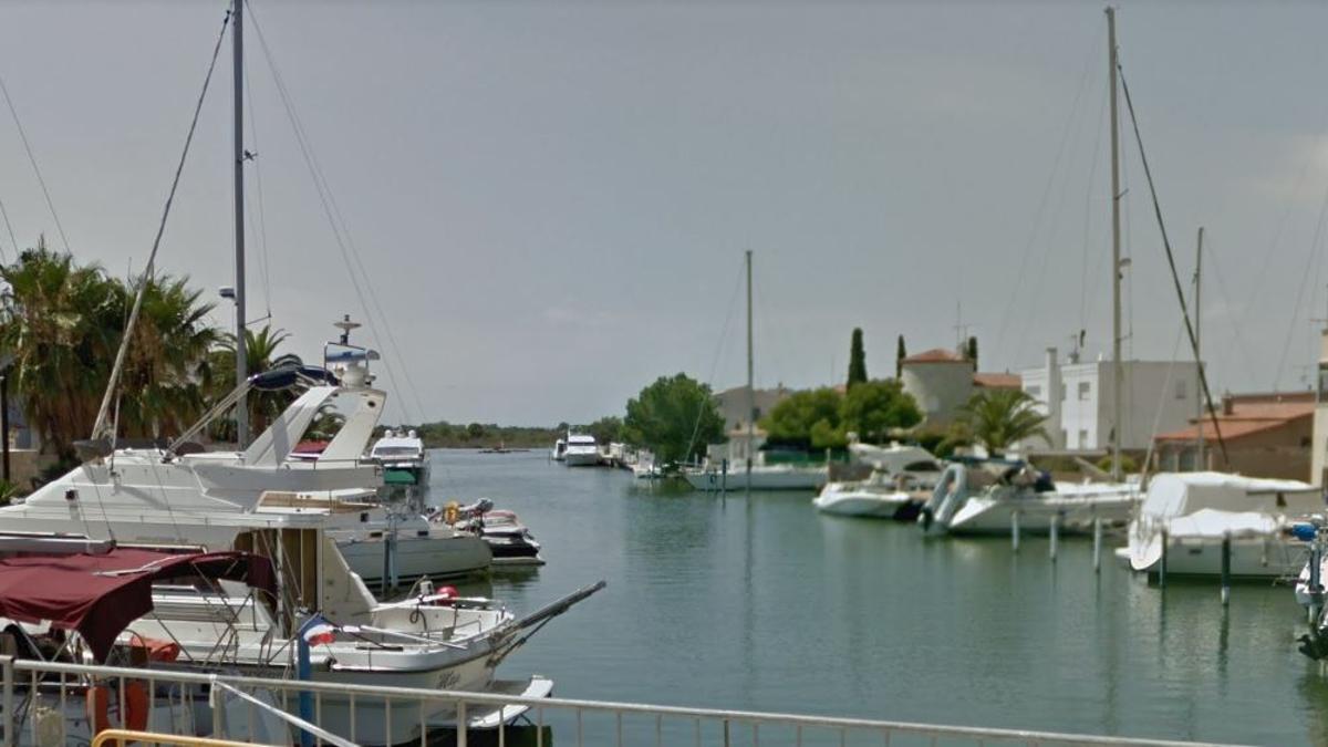 Vigilància Duanera intercepta un desembarcament de 3 tones d'haixix d'un veler als canals de Santa Margarida de Roses