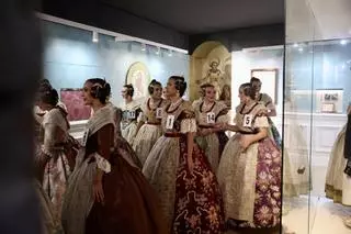 Las candidatas a Fallera Mayor 2027 se estrenan en el Museo de la Seda