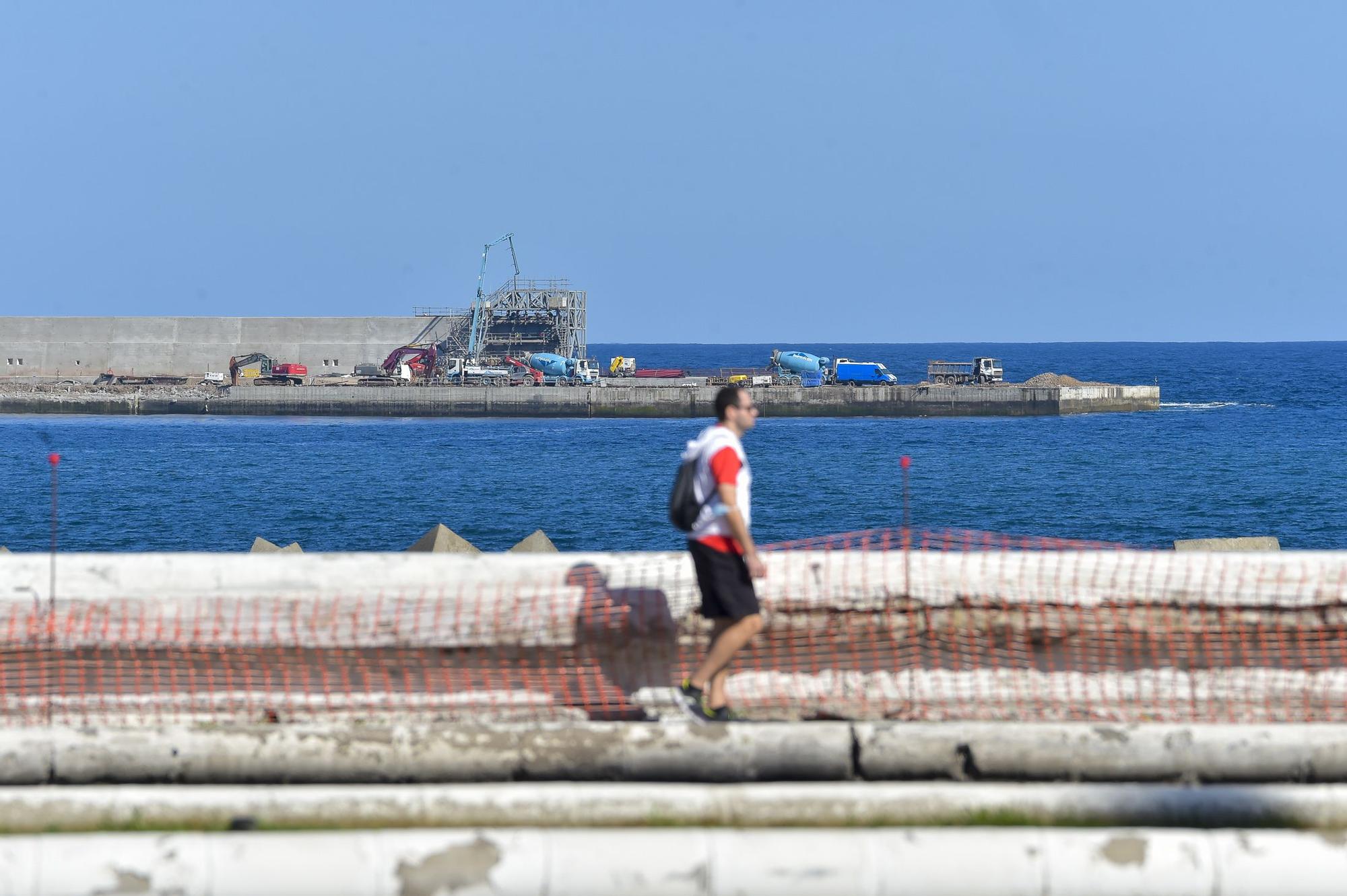 Obras de ampliación del muelle Reina Sofía