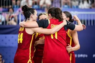 España luchará las medallas en 'semis' pese a perder contra Alemania en el 3x3