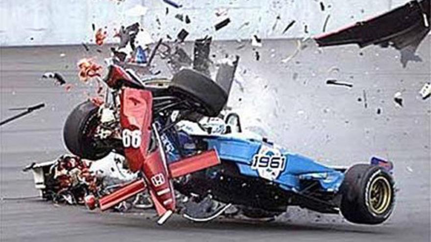 El brutal accidente de Alex Zanardi en 2001 que le provocó la amputación de las piernas