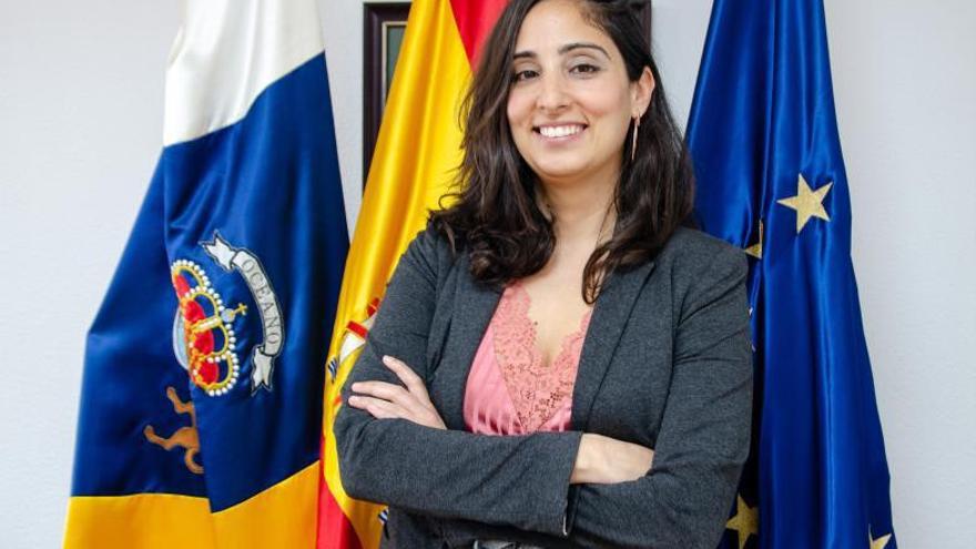 Nasara Cabrera, en la sede de la Consejería de Economía del Gobierno canario.  | | LP/DLP