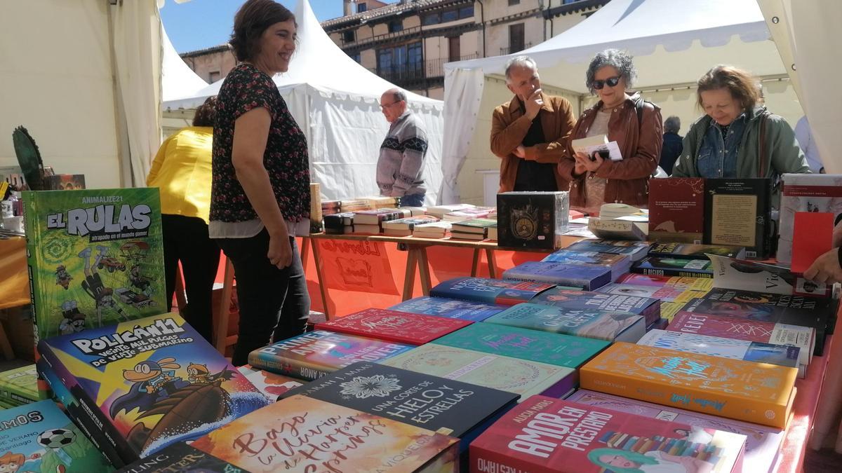 GALERÍA | Toro se vuelca con la Feria del Libro