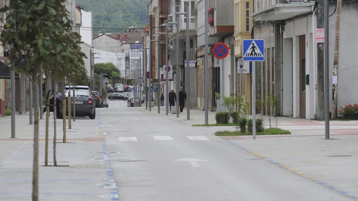 Zona azul en la calle Progreso. |   // BERNABÉ/JAVIER LALÍN