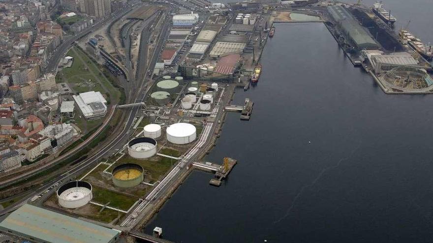 Vista aérea del muelle de San Diego, cuya venta pretende realizar la Autoridad Portuaria.