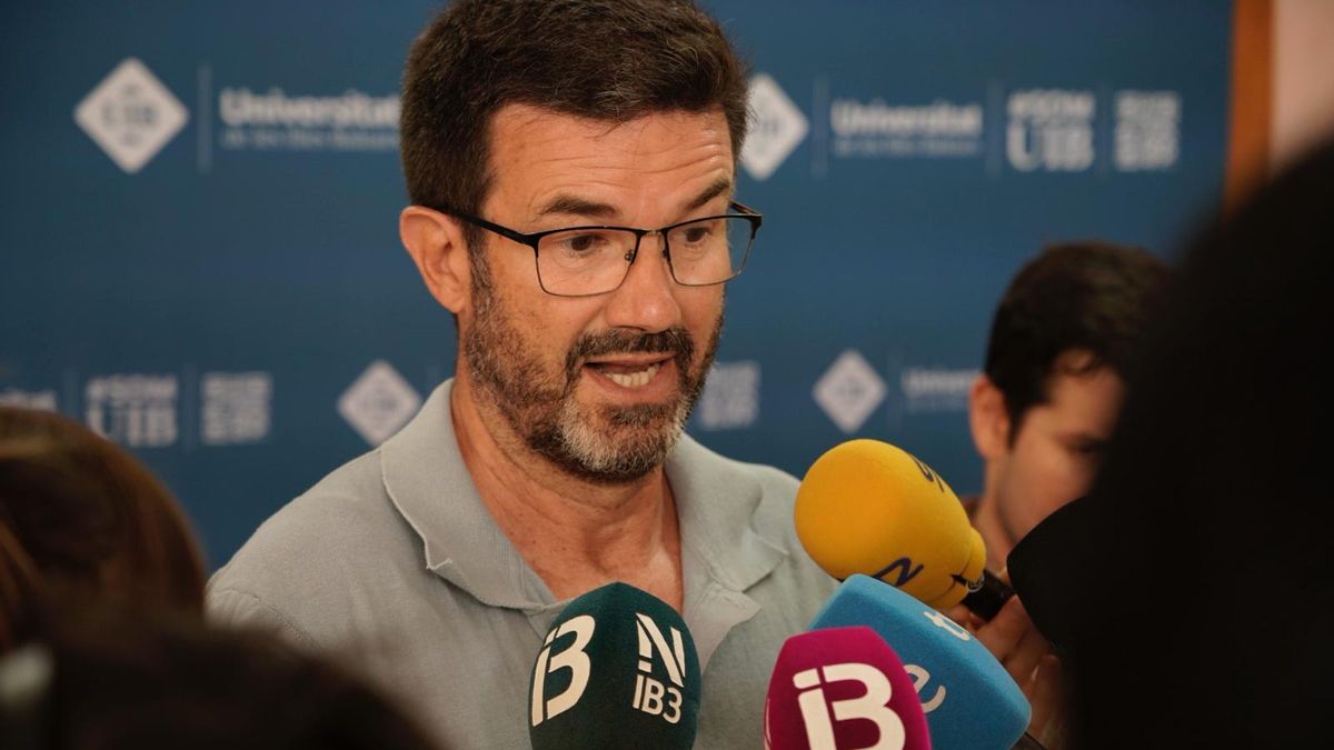 Joan Antoni Mesquida, uno de los coordinadores de la Selectividad, ha atendido hoy a los medios.