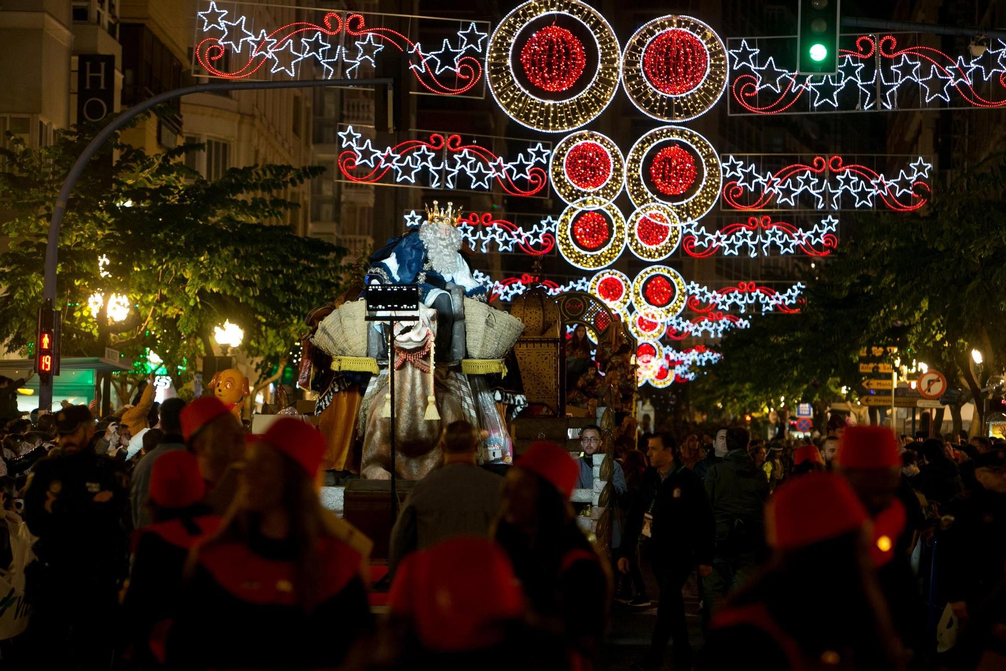 Así fue la última cabalgata de los Reyes Magos celebrada en Alicante en el 2020