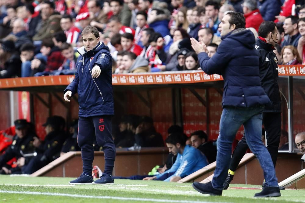 El partido entre el Real Sporting y el Numancia, en imágenes