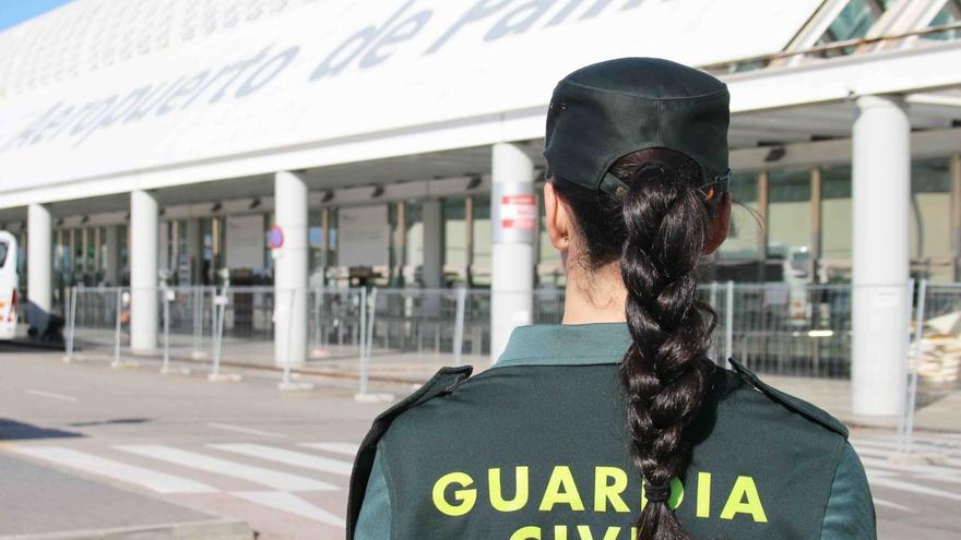 Detenidos tres hombres por robar en los aeropuertos de Palma y Menorca