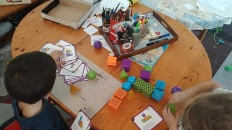 Estudiar sin pisar el colegio: más de 4.000 menores hacen ‘homeschooling’ en España
