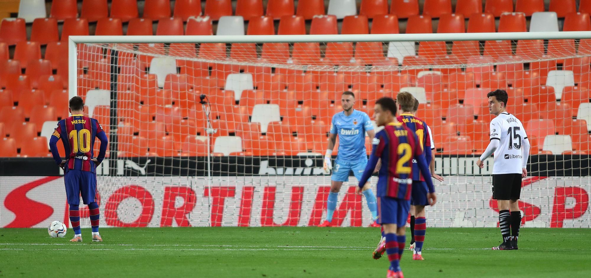 Todas las imágenes del partido entre el Valencia CF y el Barcelona