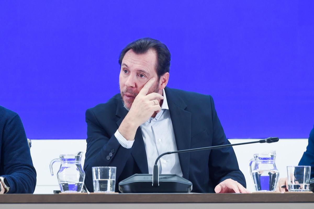 El ministro de Transportes, Óscar Puente, durante su comparecencia de este miércoles en Madrid.